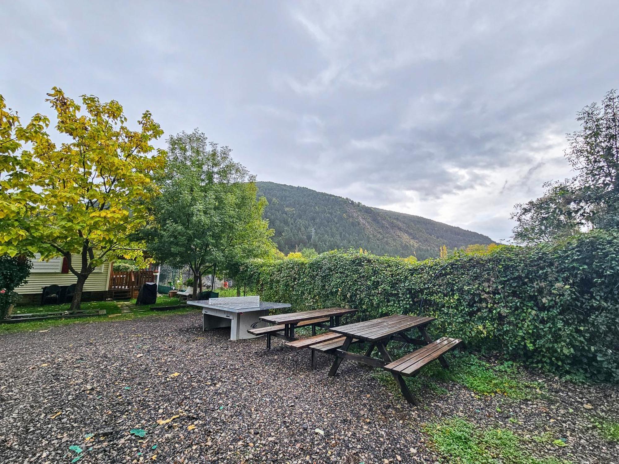 Hostel Backpacker Solopuent Castiello de Jaca Exterior foto
